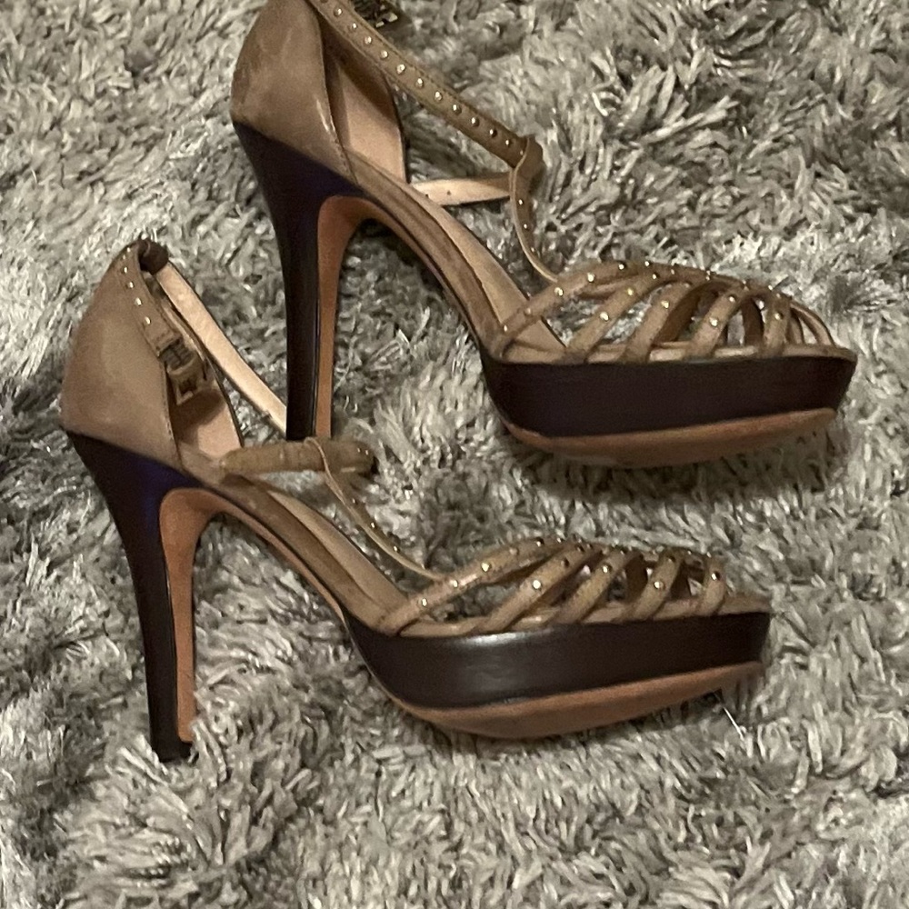 Talbots Heels - Picture 3 of 5